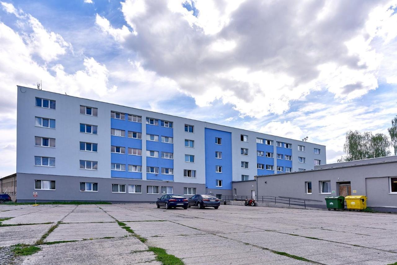 Apartmany Kladno - Libusin Екстер'єр фото